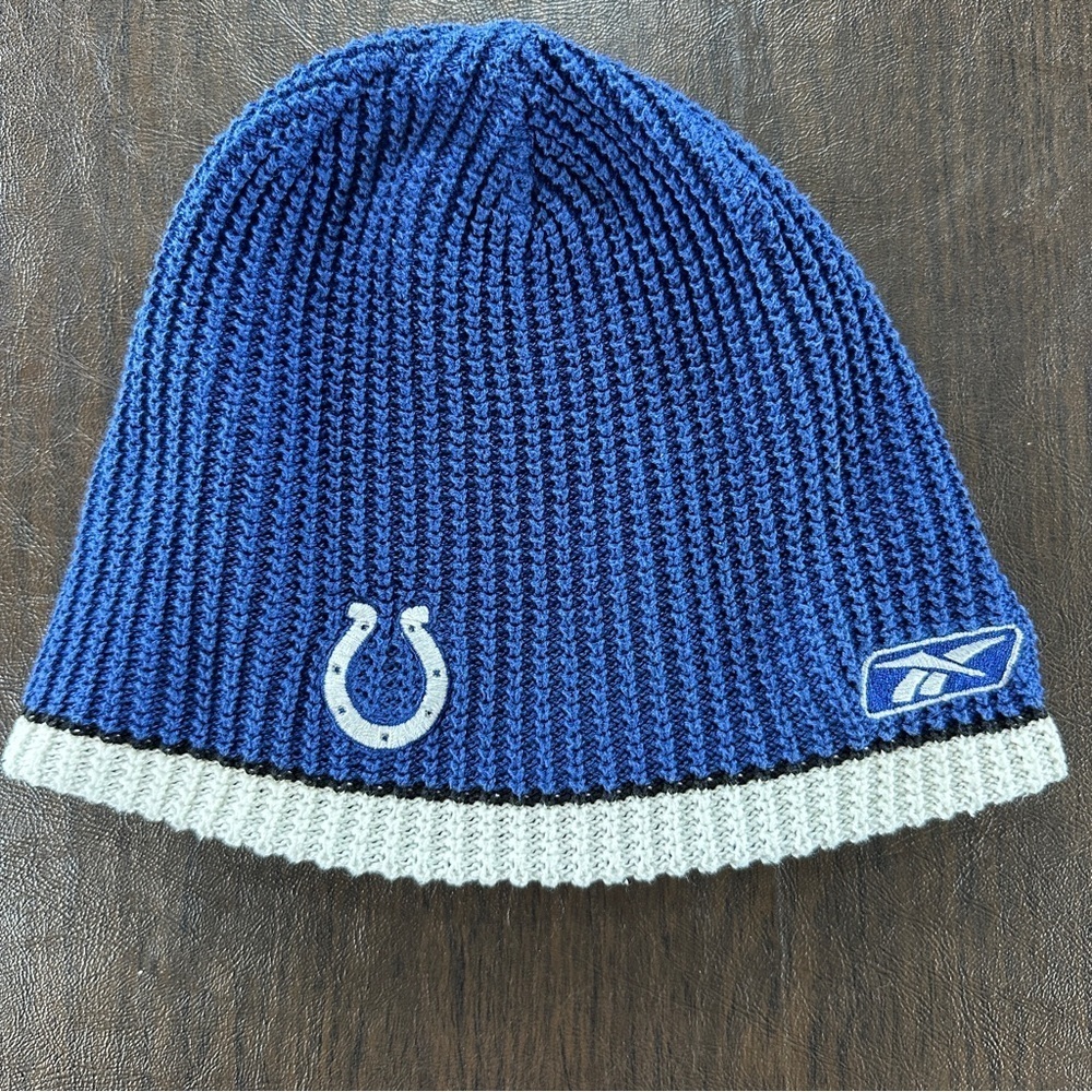Reebok NFL Indianapolis Colts Knitted Reversible Beanie Hat